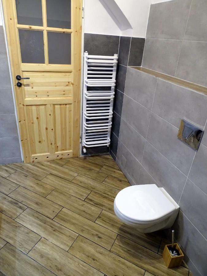 Mur 4 - Apartament Z Patio Торунь Экстерьер фото